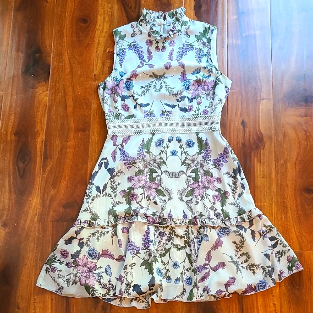 🎉Host Pick🎉 Donna Morgan Ruffle Neck Floral Sleeveless Dress With Cutout